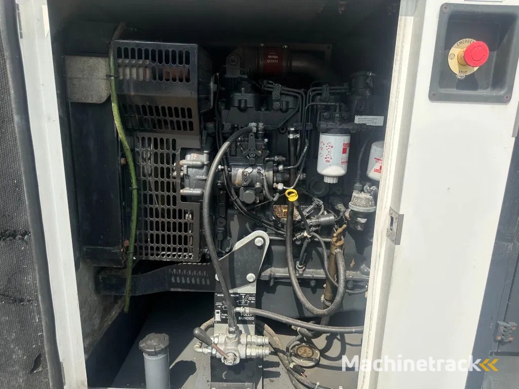 Iveco FPT F32 AM1A Leroy Somer 32 kVA Silent generatorset 368 hours !