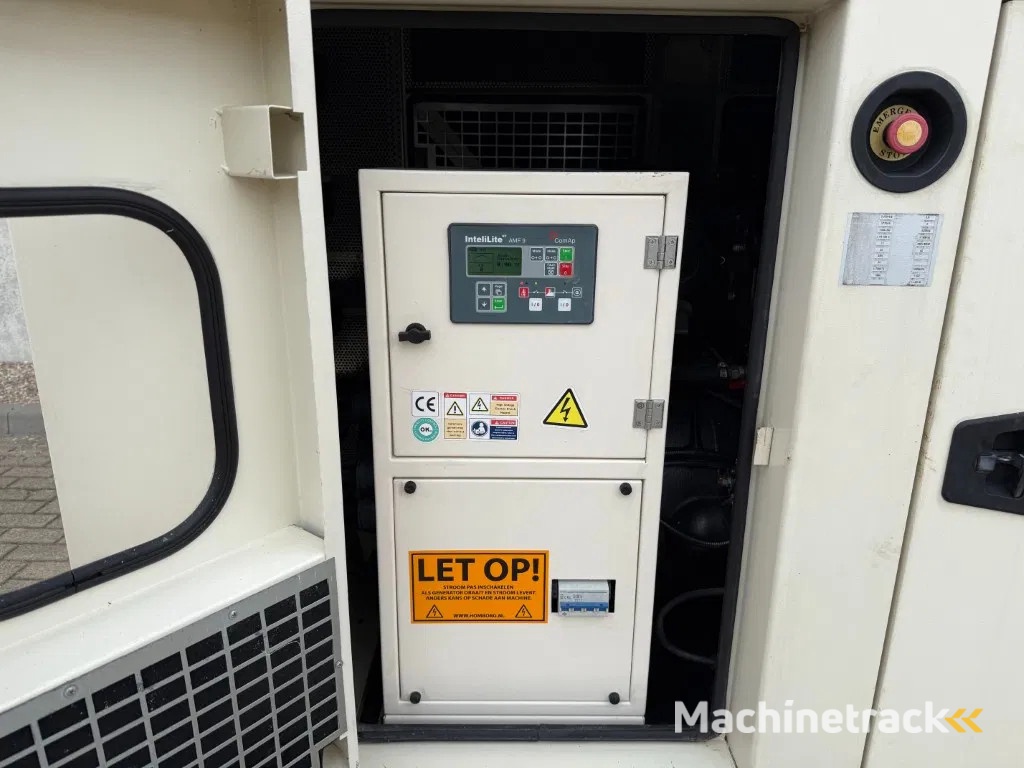 Perkins 1103A-33G 33 kVA Silent generatorset as New ! 231 hours !