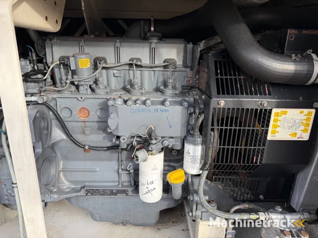 Deutz BF4M 1013 EC Stamford 100 kVA Silent generatorset