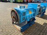 Miniaturansicht von AVK 450 kVA generatordeel Alternator as New ! 196 hours