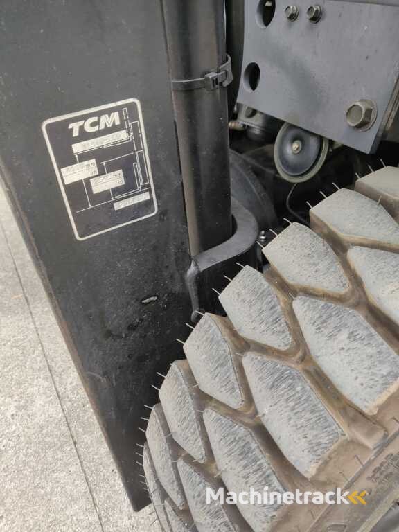 FORKLIFT