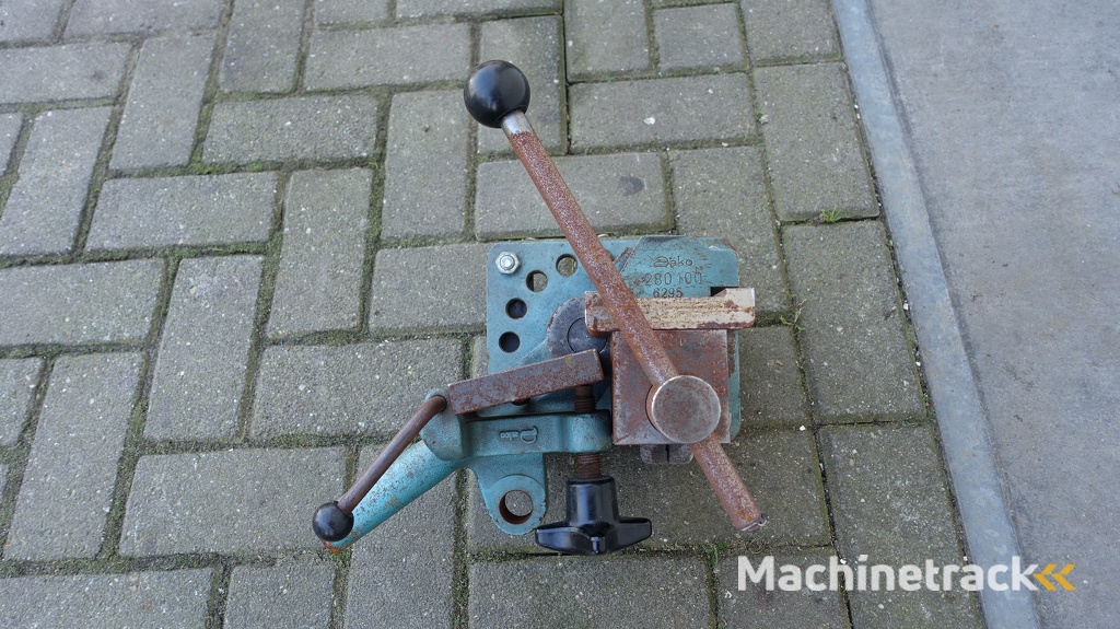 Aako Strippenbuiger Handbediend