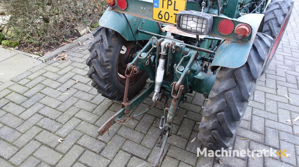 Holder AG3 kniktractor