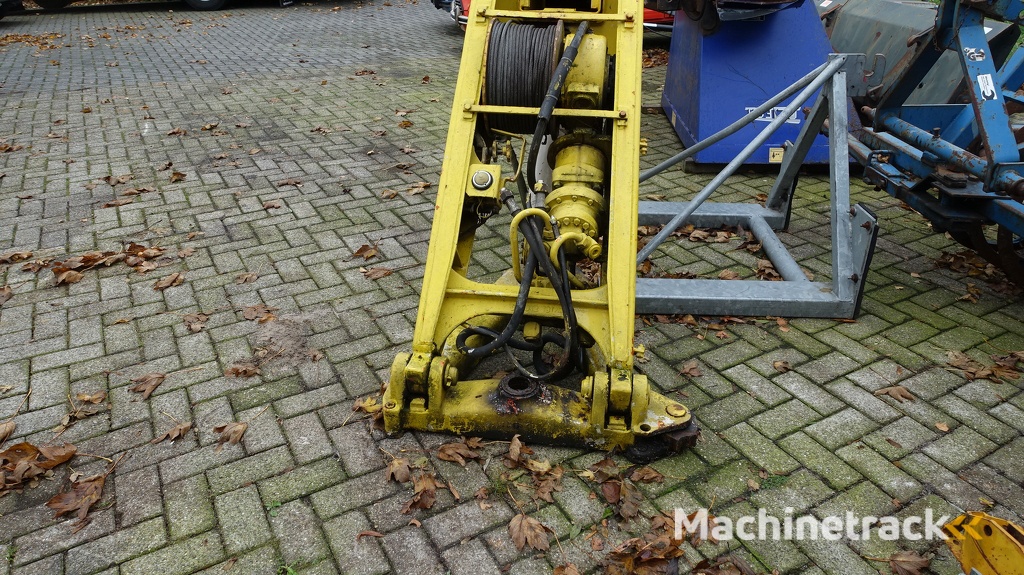Demag Kraanarm met lier