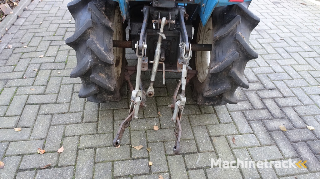 Mitsubishi Kumiai MT 1601 4X4