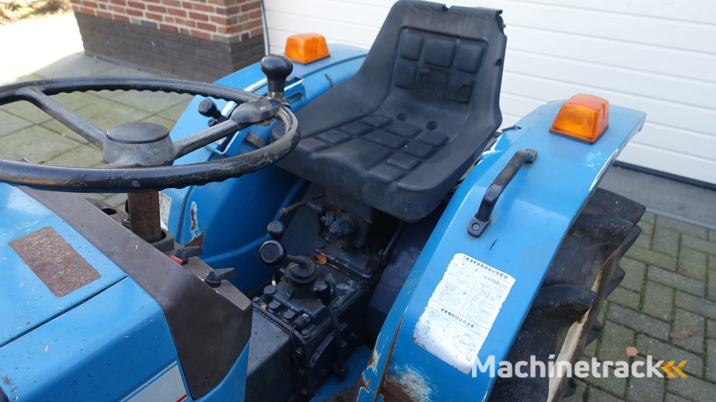 Mitsubishi Kumiai MT 1601 4X4