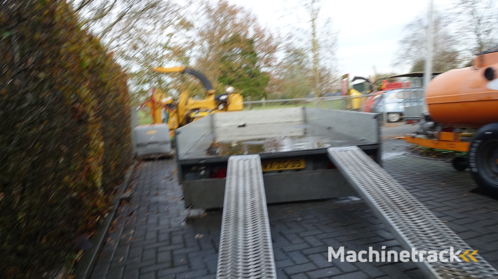 Saris P 406x204 2700 Kg met oprijplanken