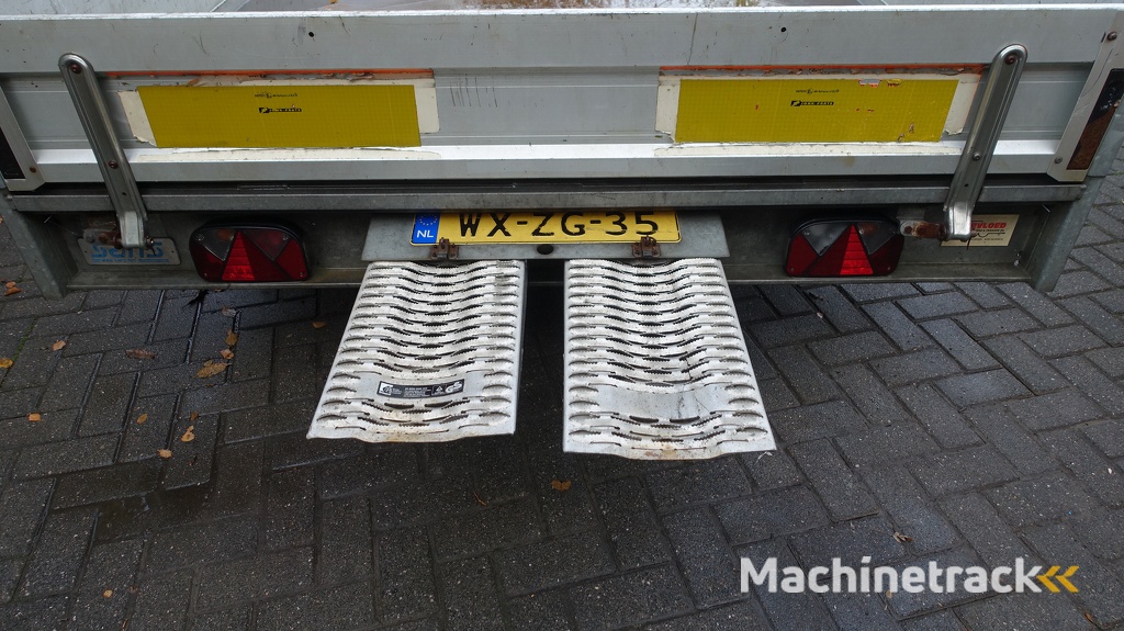 Saris P 406x204 2700 Kg met oprijplanken