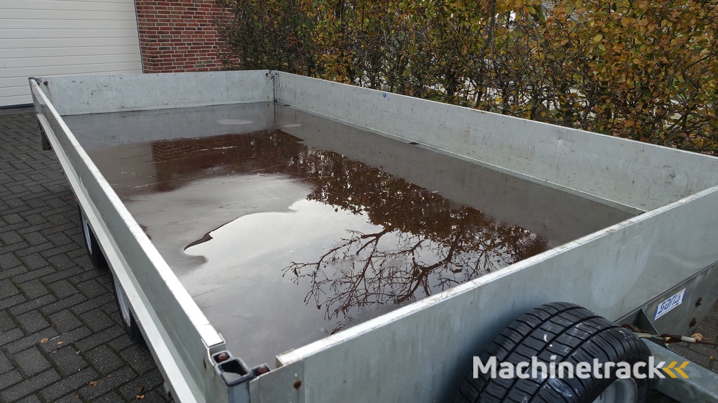 Saris P 406x204 2700 Kg met oprijplanken