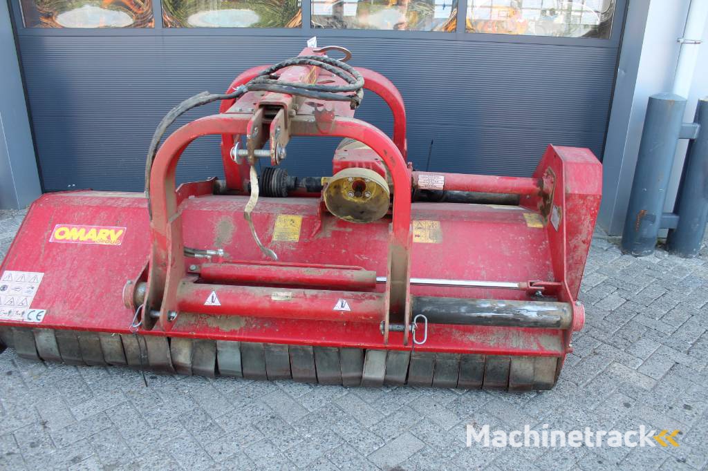 Omarv TRF 240 klepelmaaier