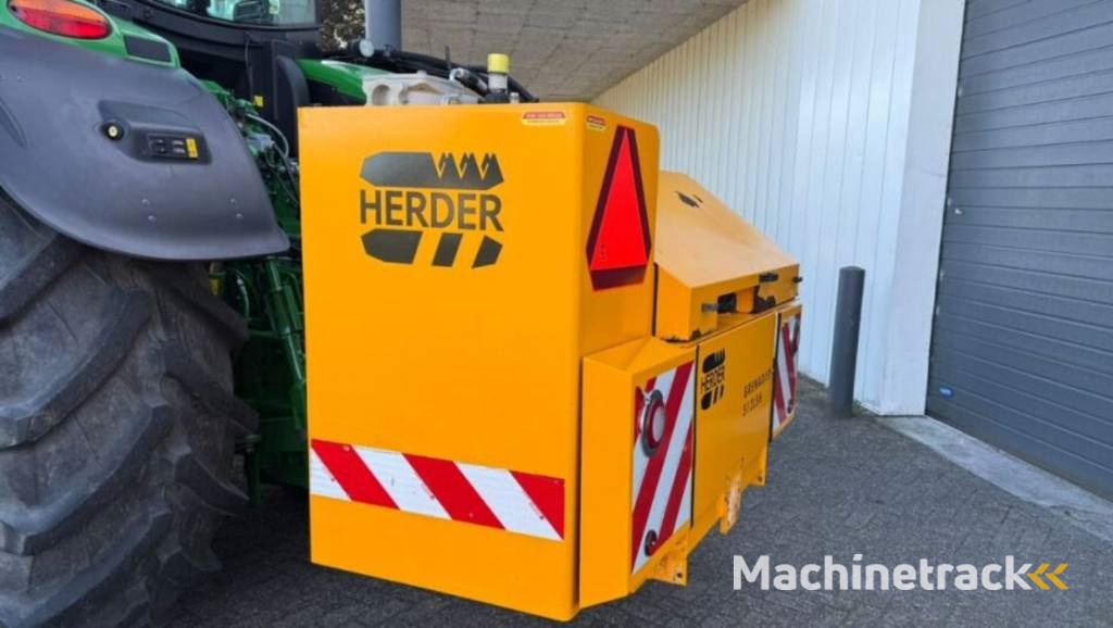 John Deere 6r.230 + Herder MBK512LSH maaiarm 6 R