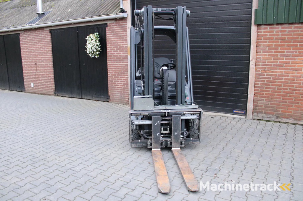 Linde E16 heftruck elektrische triplex sideshift lepelverstelling