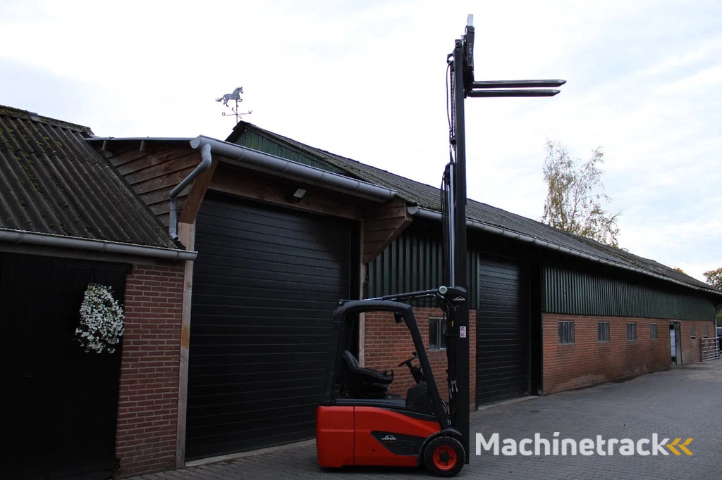 Linde E16 heftruck elektrische triplex sideshift lepelverstelling