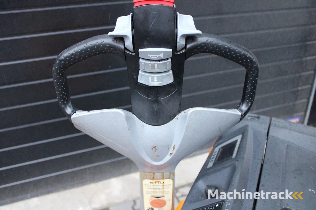 Still exv16 stapelaar nieuwe accu elektrische triplex freelift