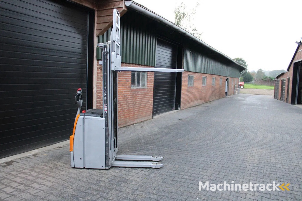 Still exv16 stapelaar nieuwe accu elektrische triplex freelift