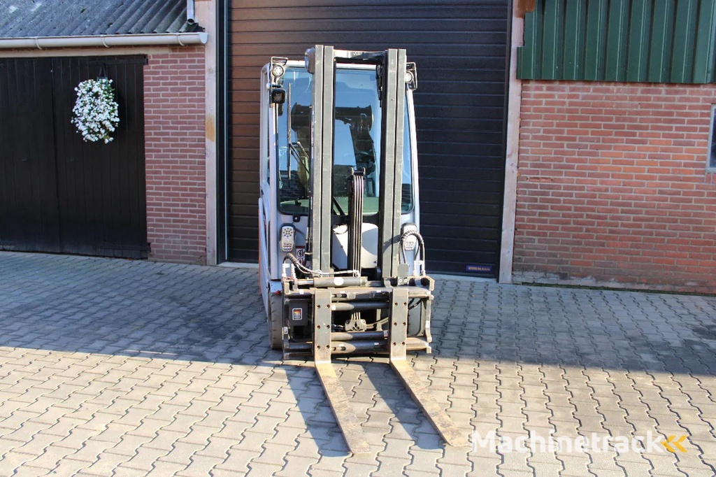 Still RX20-16 heftruck elektrische triplex sidesift lepelversteling