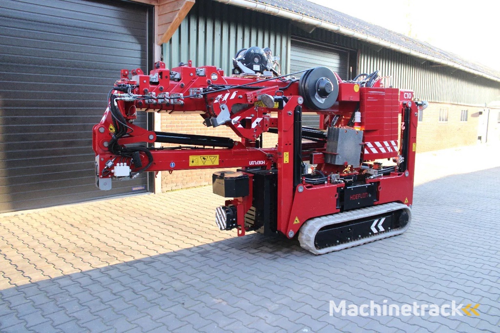Hoeflon C10 bj 2022 met maar 1000 werk uren