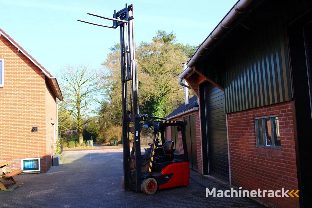 Linde E16 heftruck elektrische triplex freelift sideshift