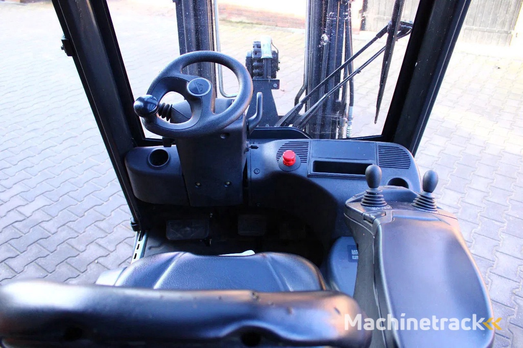Linde E16 heftruck elektrische triplex freelift sideshift
