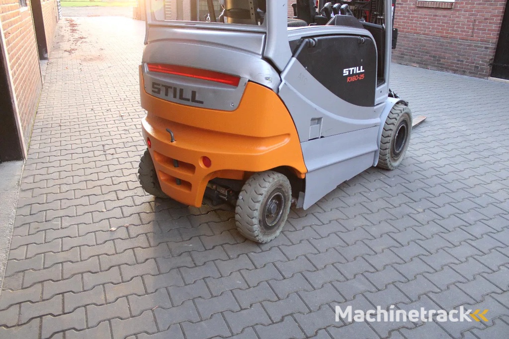 Still RX60 25 heftruck elektrische triplex sideshift