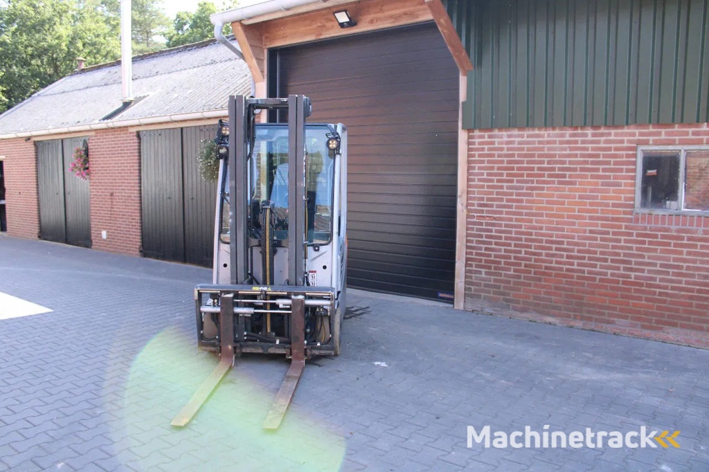 Still RX20 18 heftruck elektrische triplex sideshift lepelverstelling