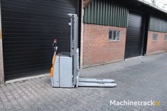 still-exv16-stapelaar-nieuwe-accu-elektrische-triplex-freelift