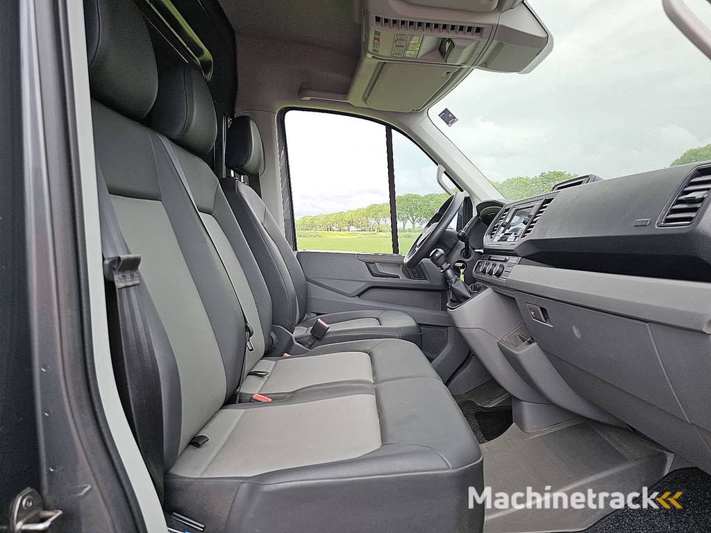 VOLKSWAGEN CRAFTER 2.0 l3h3 pdc trekhaak!