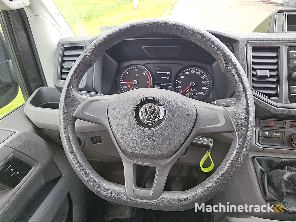 VOLKSWAGEN CRAFTER 2.0 l3h3 pdc trekhaak!