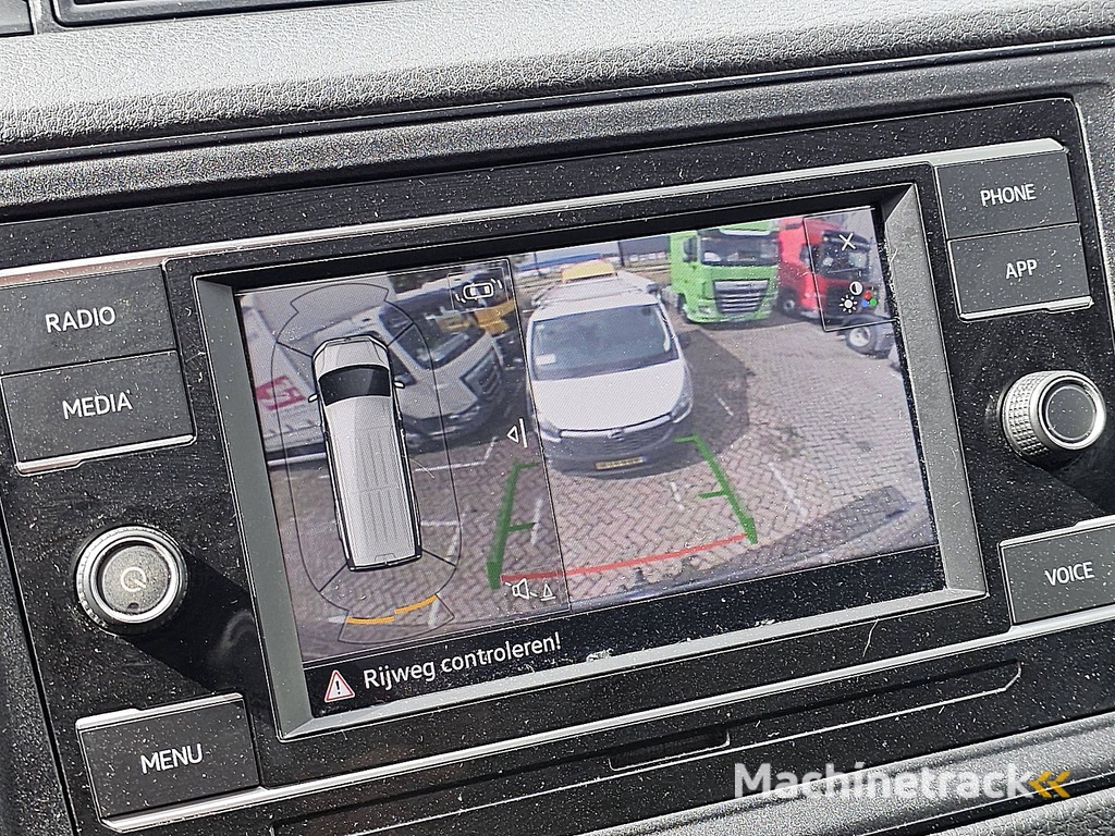 VOLKSWAGEN CRAFTER 2.0 l3h3 pdc trekhaak!