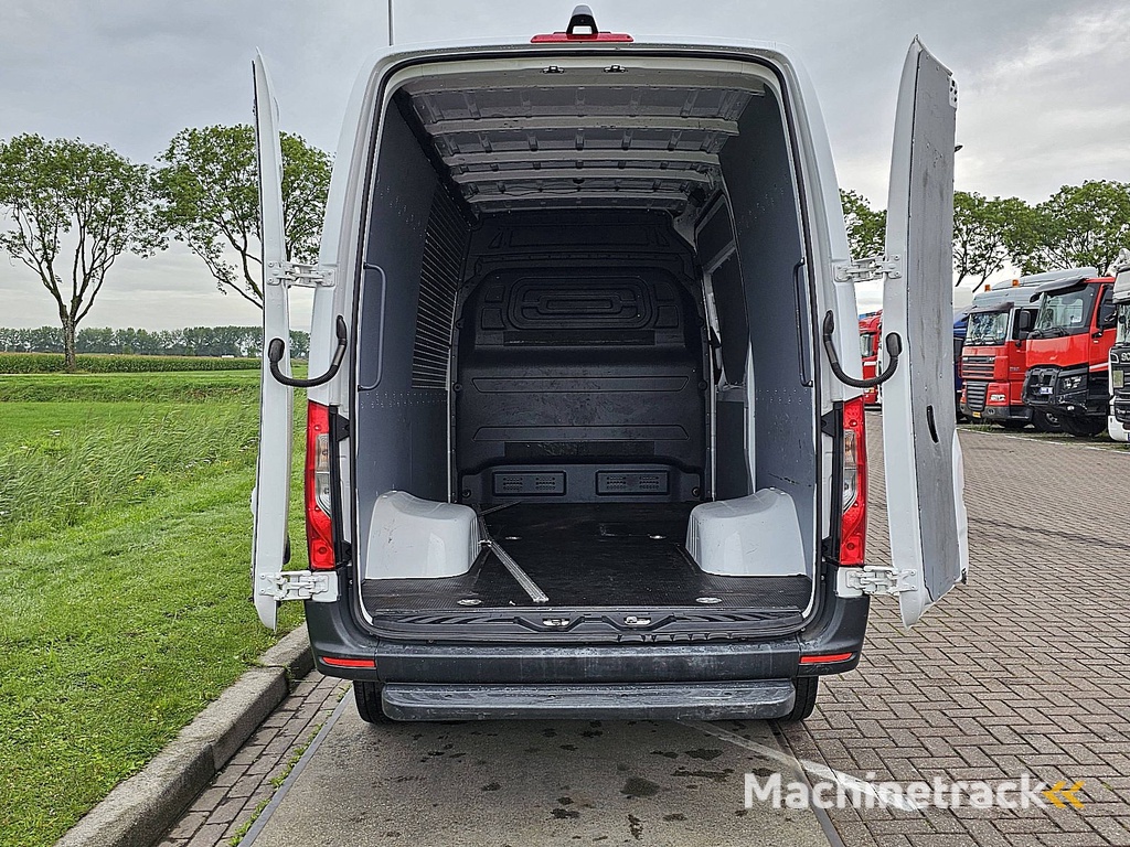 MERCEDES-BENZ SPRINTER 516 ac automaat euro6