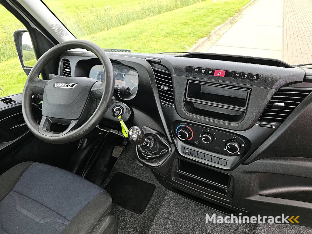 IVECO DAILY 35 S 12 chassis