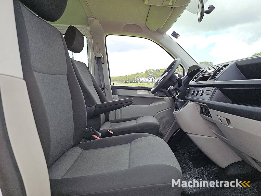 VOLKSWAGEN TRANSPORTER 2.0 TDI l2h1 combi 9p airco