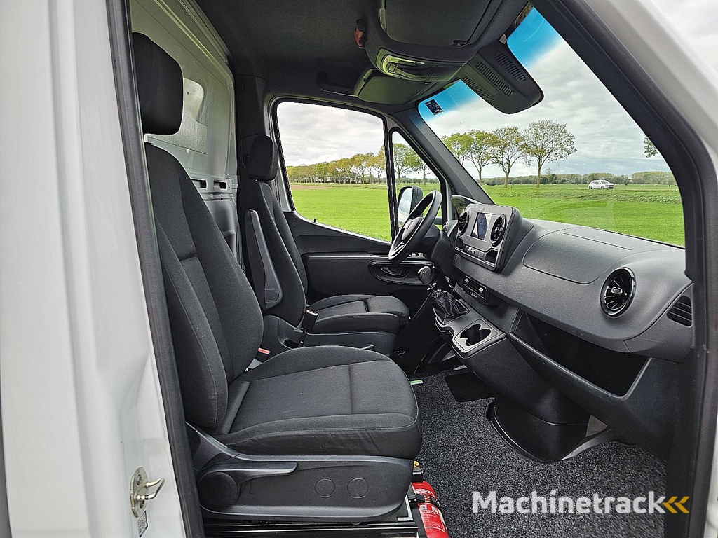 MERCEDES-BENZ SPRINTER 314 bakwagen laadklep!