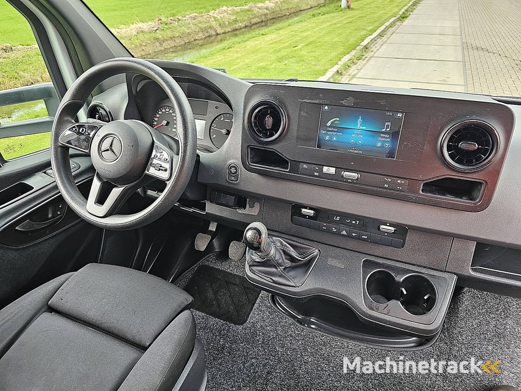 MERCEDES-BENZ SPRINTER 314 bakwagen laadklep!