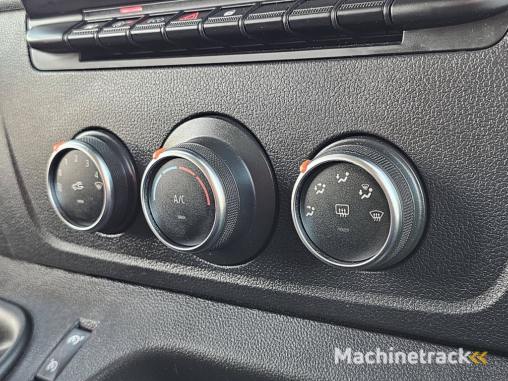 RENAULT MASTER 2.3 dci 165 laadklep