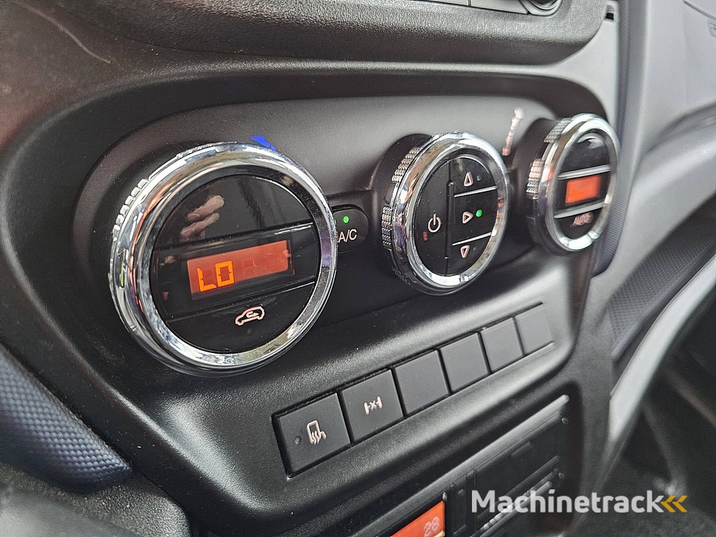 IVECO DAILY 70C18 open laadbak 3.0 l