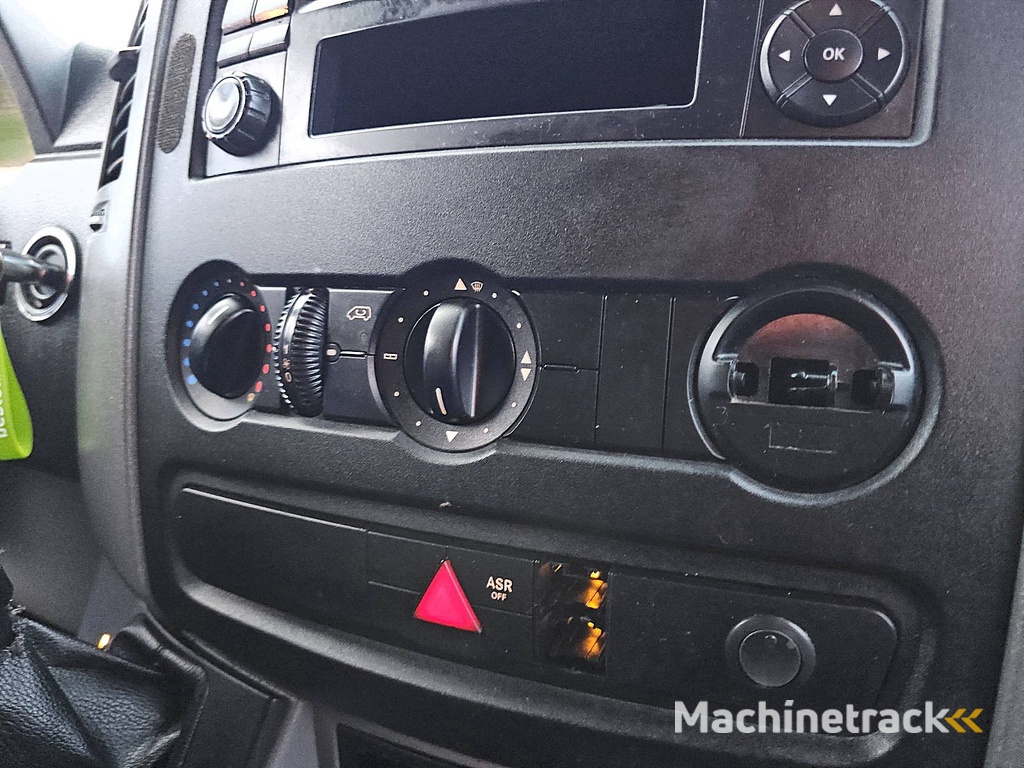MERCEDES-BENZ SPRINTER 310