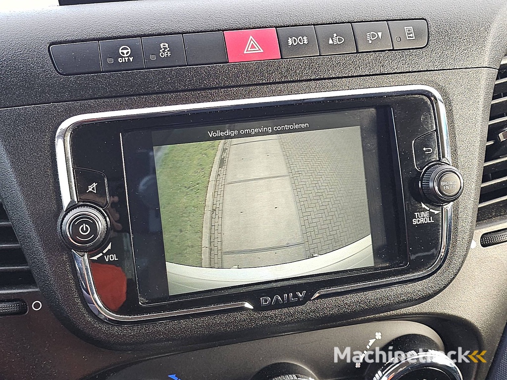 IVECO DAILY 35 S 16 aut. laadklep