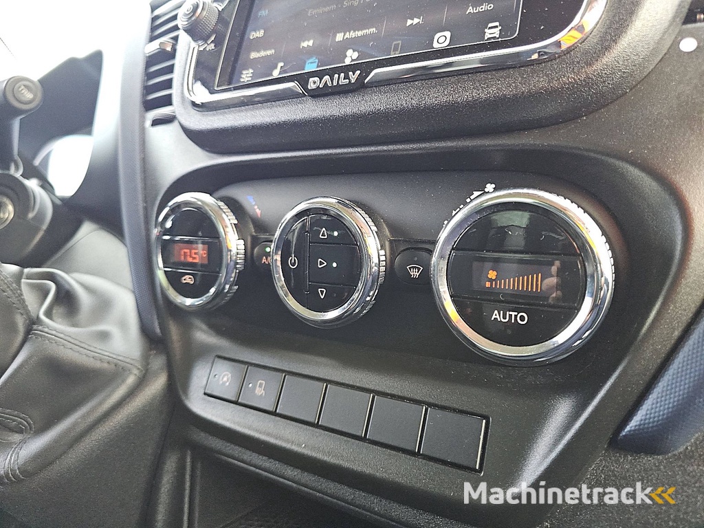 IVECO DAILY 35 S 16 aut. laadklep