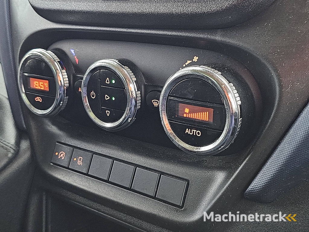 IVECO DAILY 35 S 16 aut. laadklep