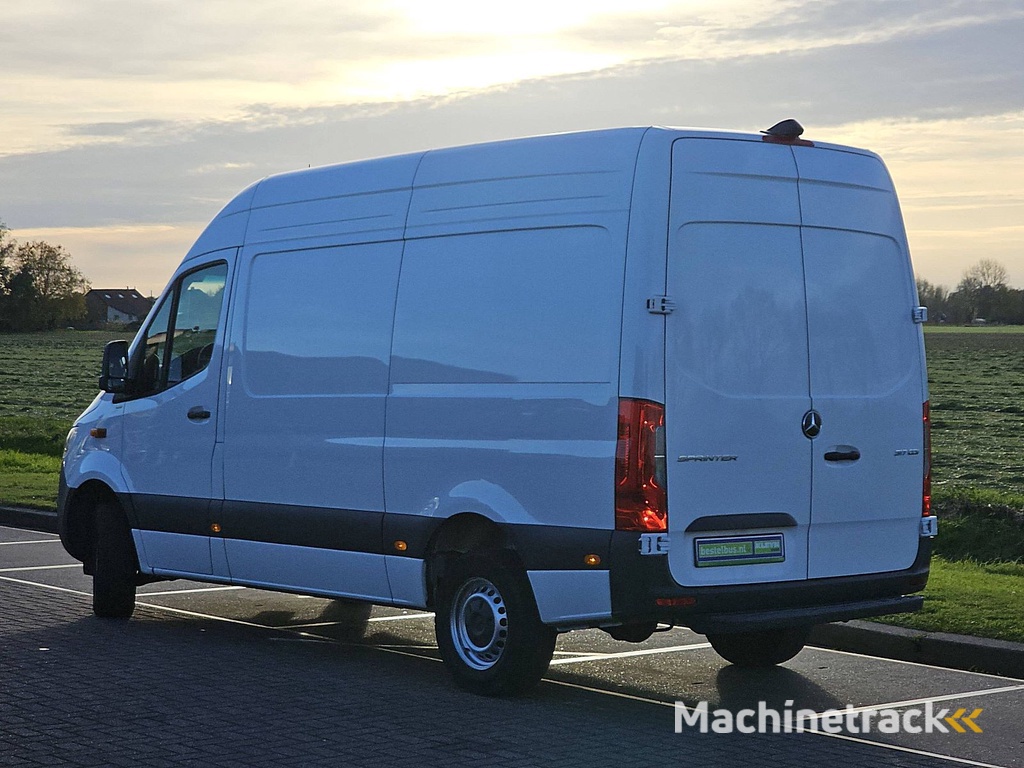 MERCEDES-BENZ SPRINTER 317 l2h2 rwd mbux10
