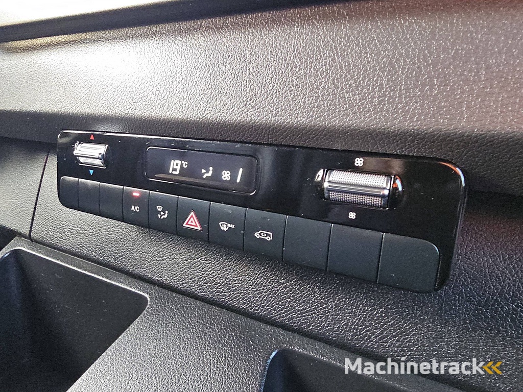 MERCEDES-BENZ SPRINTER 315 l3h2 mbux + navi ac!
