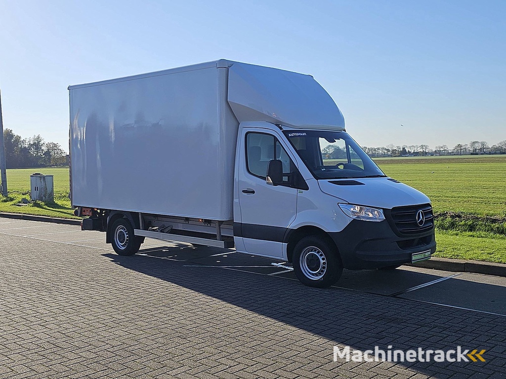 MERCEDES-BENZ SPRINTER 315 bakwagen laadklep!