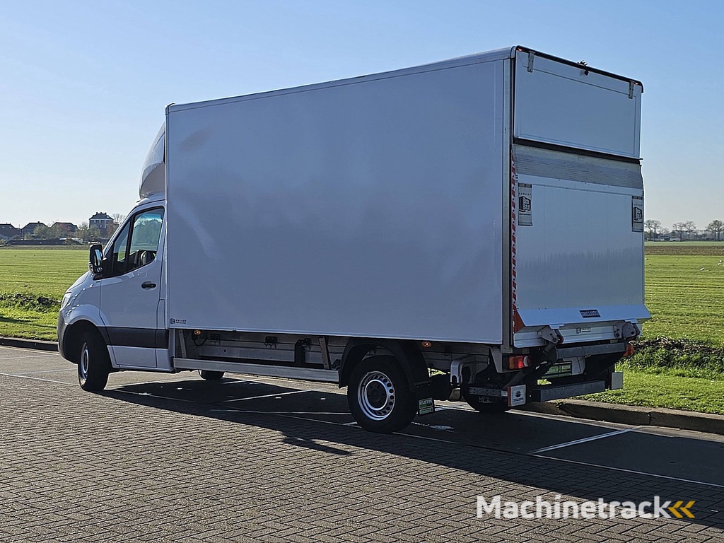 MERCEDES-BENZ SPRINTER 315 bakwagen laadklep!