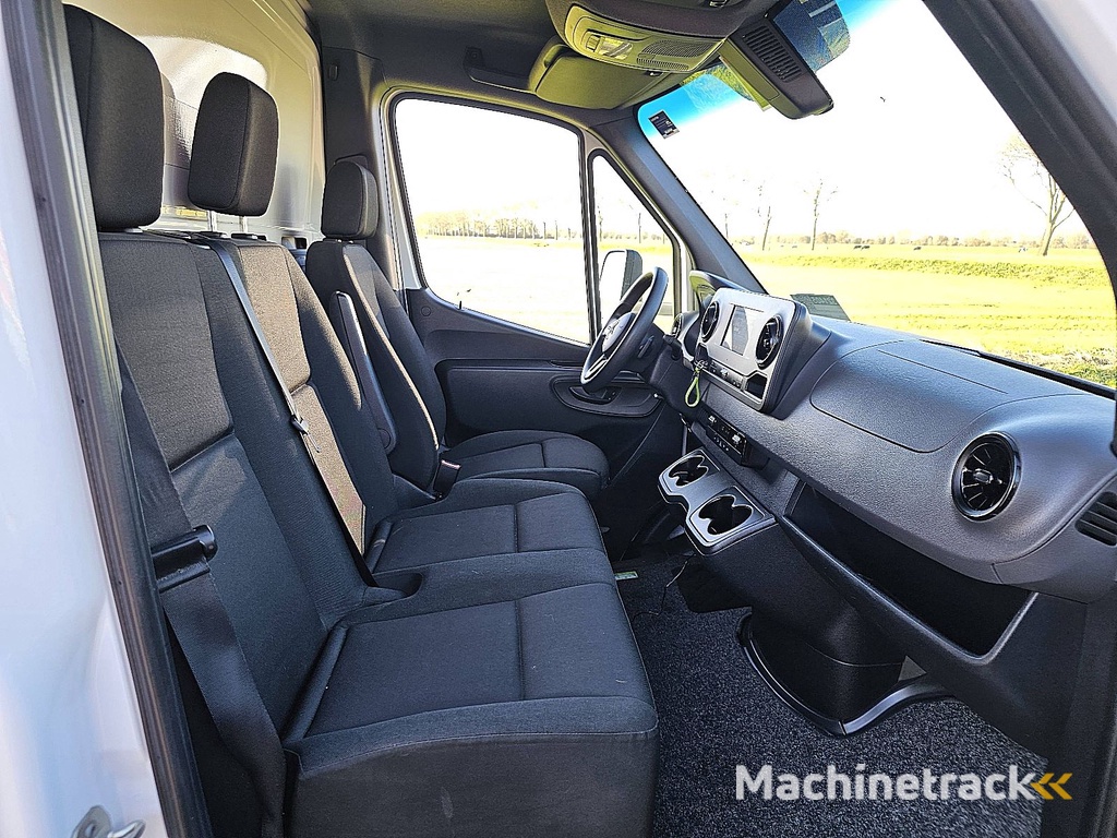 MERCEDES-BENZ SPRINTER 315 bakwagen laadklep!