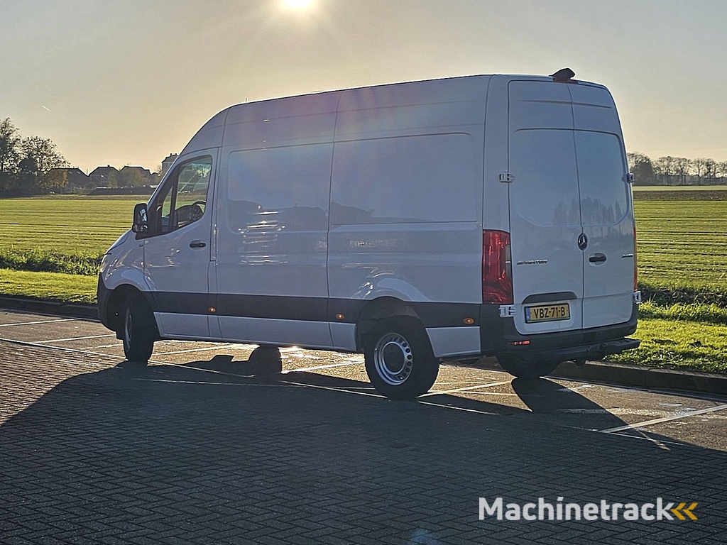 MERCEDES-BENZ SPRINTER 314 l2h2 rwd mbux autom!