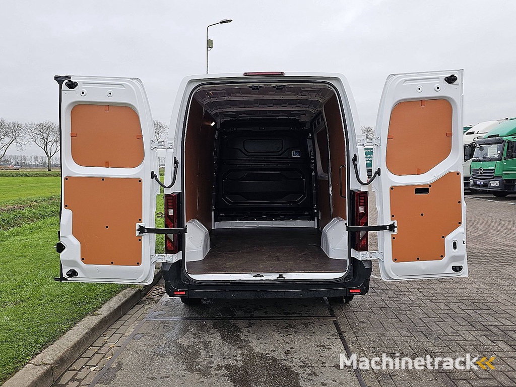 RENAULT MASTER 2.3 l2h2 3-zits carplay!