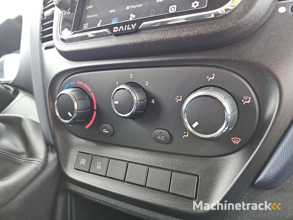 IVECO DAILY 35C14 platform cabine xxl!