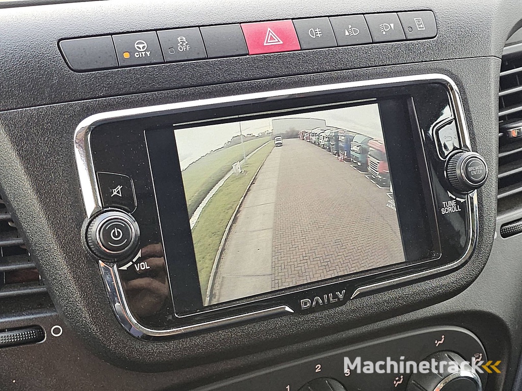 IVECO DAILY 35C14 platform cabine xxl!