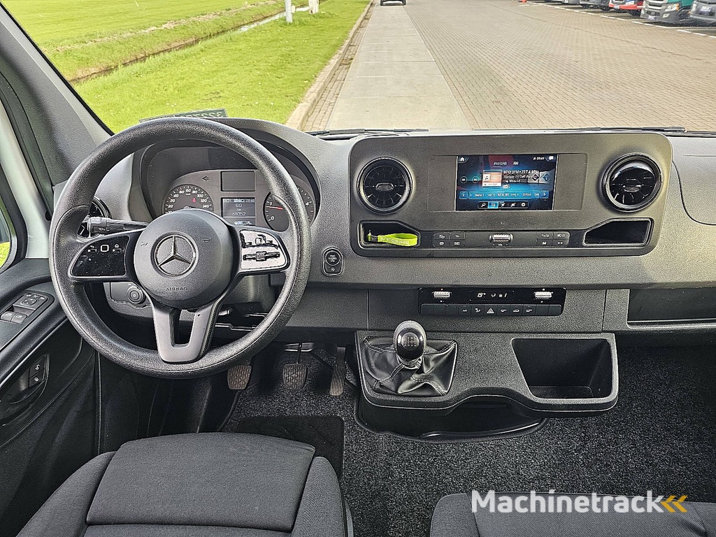 MERCEDES-BENZ SPRINTER 311 tourer 9-persoons!